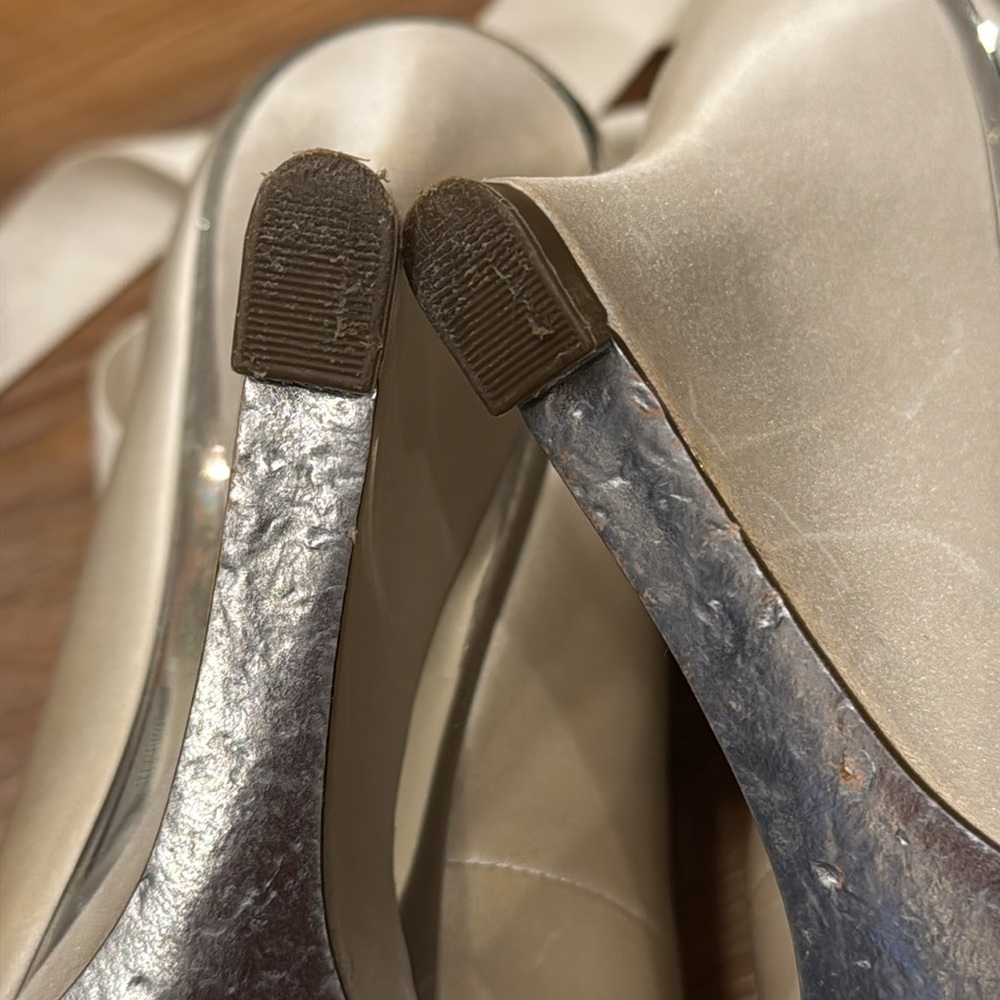 NINA Emma Crystal Embellished Champagne Satin Peep-Toe Wedges (Size: 10M) EUC - Picture 8 of 11